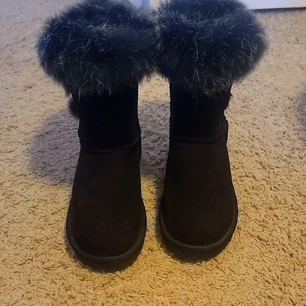 Black Fleece Lined Boots